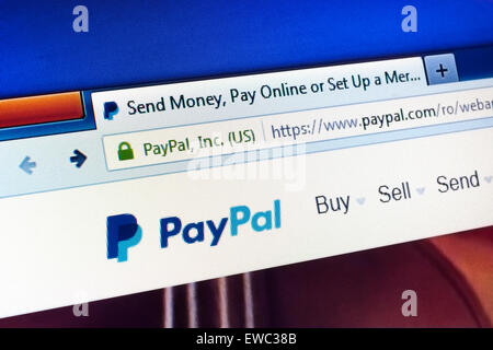 DANZIG, POLEN - 7. APRIL 2015. PayPal-Homepage auf dem Bildschirm. PayPal ist ein Online-Zahlungssystem Stockfoto