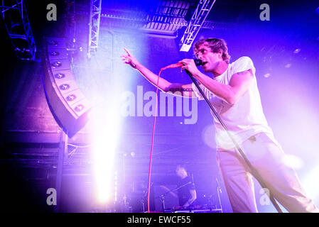 Toronto, Ontario, Kanada. 22. Juni 2015. Amerikanische Indietronic-Rock-Band trat AWOLNATION beim Sound Academy in Toronto. Bandmitglieder: AARON BRUNO, KENNY CARKEET, DREW STEWART, ISAAC CARPENTER, MARC WALLOCH. © Igor Vidyashev/ZUMA Draht/Alamy Live-Nachrichten Stockfoto