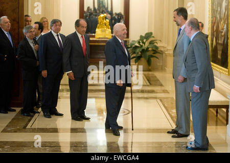 Spanische König Felipe VI und sein Vater König Juan Carlos die Schirmherrschaft der COTEC-Stiftung in Madrid, Spanien, am 22. Juni 2015 teilnehmen. / picture Alliance Stockfoto