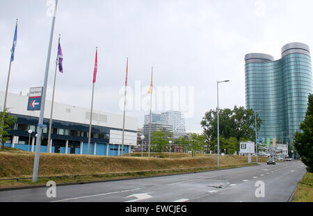 Jaarbeurs Hallen-Gelände in Utrecht, Niederlande. Start und Ziel Standort 2015 Tour de France. Rabobank-zentrale Stockfoto