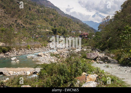 Menschen auf dem Weg zum Annapurna base camp Stockfoto