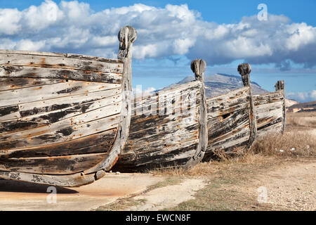 Sizilianische alte hölzerne Fischerboote Stockfoto