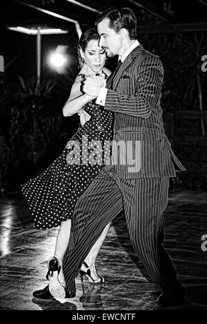 Gabriel Marino und Fatima Vitale argentinischen Tango tanzen Stockfoto
