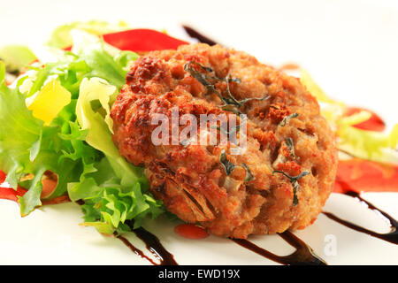 Gemüse Burger mit Balsamico-Essig-sauce Stockfoto