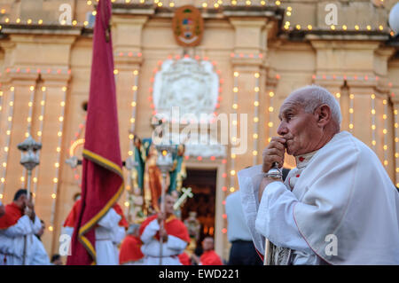 Religiöses Fest in Fontana Dorf Gozo Malta Stockfoto