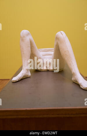 Pavillon von Großbritannien auf der Biennale in Venedig 2015. Gran Bretagna. "I SCREAM DADDIO" Künstlerin Sarah Lucas. Stockfoto