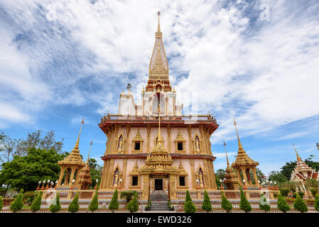 Schöne Pagode Wat Chalong oder Tempel Wat Chaitararam Sehenswürdigkeiten und am Ort des Gottesdienstes in der Provinz Phuket, Thailand Stockfoto