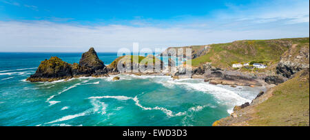 Kynance Cove, Lizard, Cornwall.  Oft sagte, unter den schönsten Stränden der Welt zu sein. Stockfoto