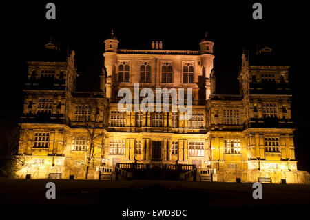 Wollaton Hall beleuchtet in der Nacht, Wollaton Nottinghamshire England UK Stockfoto