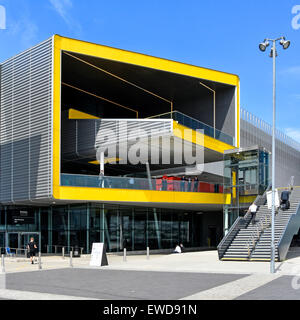 Halle Ost öffentliche Eingangsbereiche zum London Excel Exhibition Complex & International Convention Centre in London Docklands England Großbritannien Stockfoto