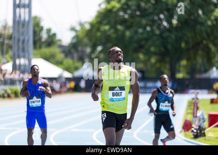 Usain Bolt (JAM) nach dem Sieg der Herren 200m beim 2015 Adidas NYC Diamond League Grand Prix Stockfoto