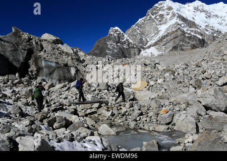 Die Changri Nup Gletscher, Everest base camp Trek, UNESCO-Weltkulturerbe, Sagarmatha Nationalpark, Solu Khumbu Bezirk Khu Stockfoto