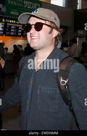 Chiba, Japan. 24. Juni 2015. US-amerikanischer Schauspieler Haley Joel Osment kommt am Narita International Airport am 24. Juni 2015, Chiba, Japan. Osment ist in Japan zur Förderung seines Films "Tusk.'' Bildnachweis: Rodrigo Reyes Marin/AFLO/Alamy Live-Nachrichten Stockfoto