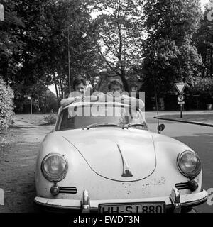 Deutscher Tänzer und Choreograf Herbert F. Schubert, Deutschland der 1960er Jahre. Deutsche Tänzerin und Choreografin Herbert F. Schubert, Deutschland der 1960er Jahre. Stockfoto