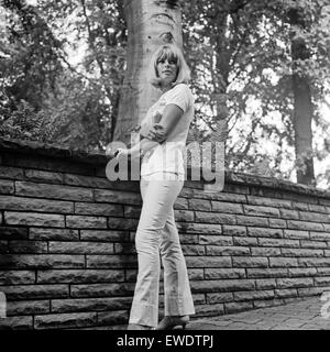 Dänische Fictitious character und Sängerin Vivi Bach, Deutschland 1960er Jahre. Dänische Sängerin und Schauspielerin Vivi Bach, Deutschland der 1960er Jahre. Stockfoto