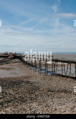 Redaktionelle Fotos von Birnbeck Pier eines Gebäudes auf das Erbe in Gefahr registrieren Stockfoto