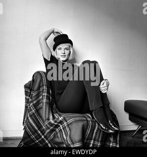 Deutsche Fictitious character Kerstin de Ahna in Hamburg, Deutschland 1960er Jahre. Die deutsche Schauspielerin Kerstin de Ahna in Hamburg, Deutschland 1960. Stockfoto