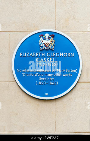 Elizabeth Gaskell blaue Plakette Manchester uk Stockfoto