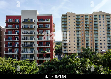 Miami Florida, SW 22nd Street, Coral Way, Hochhaus, Wohngebäude, Residenzen, Balkone, FL150324002 Stockfoto