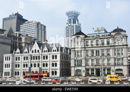 Alte historische und moderne Gebäude auf The Bund in Shanghai (Europäische Architektur) Stockfoto