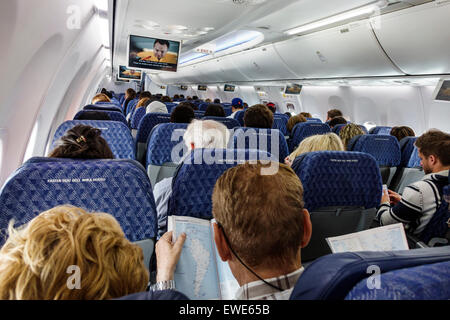 Miami Florida, Internationaler Flughafen, MIA, American Airlines, Verkehrsflugzeug Flugzeug Flugzeug Flugzeug Flugzeug, Flugzeug, Flug, Passagiere fahren Stockfoto