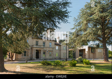 schöne Einstellung von Chelmsford Museum und das Essex Regiment Museum Differenzierung von Gelände am frühen Morgen neue Erweiterung 2010 Stockfoto