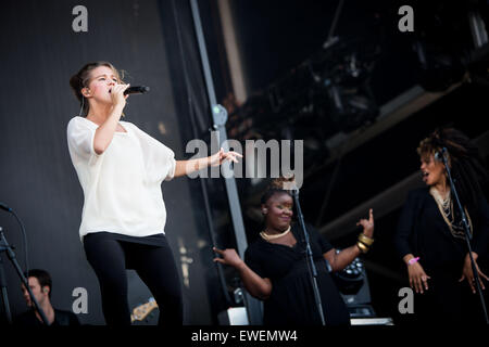 Selah führt Sue live Pinkpop Festival 2015 in Landgraaf Niederlande © Roberto Finizio/Alamy Live News Stockfoto