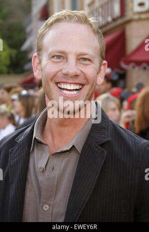 Ian Ziering besucht der Welt-Premiere von "Pirates of the Caribbean: am Ende der Welt" im Disneyland in Anaheim statt. Stockfoto