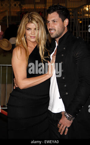 Kirstie Alley und Maksim Chmerkovskiy an der Los-Angeles-premiere von "Pirates Of The Caribbean: On Stranger Tides. Stockfoto