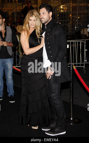 Kirstie Alley und Maksim Chmerkovskiy an der Los-Angeles-premiere von "Pirates Of The Caribbean: On Stranger Tides. Stockfoto