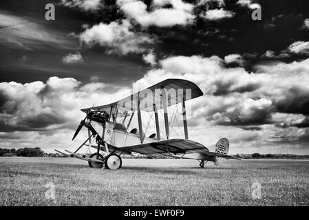 Royal Aircraft Factory BE-2 Doppeldecker Bicester Schwungrad Festival. Oxfordshire, England. Monochrom Stockfoto