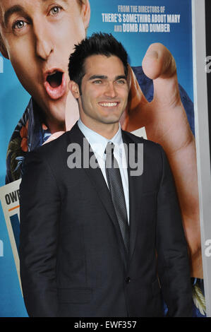 LOS ANGELES, CA - 23. Februar 2011: Tyler Hoechlin am Welt-premiere von "Hall Pass" im Cinerama Dome, Hollywood. Stockfoto