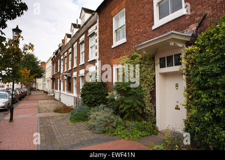 Großbritannien, England, Shropshire, Bridgnorth, East Castle Street, historische Häuser in gehobenen Straße Stockfoto