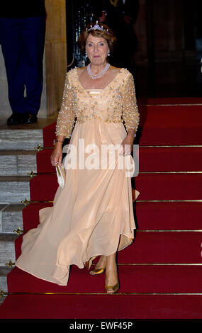 Abfahrt von Prinses Margriet der Niederlande nach dem Galadinner für die Mitglieder des Corps Diplomatique im königlichen Palast in Amsterdam Foto: Albert Nieboer/RPE / - NO-Draht-Dienst - Stockfoto