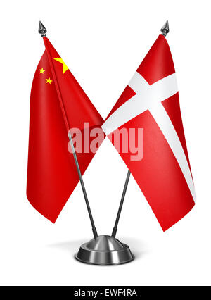 China und Dänemark - Miniatur-Flags. Stockfoto