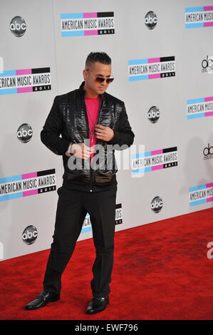 LOS ANGELES, CA - 20. November 2011: Mike Sorrentino (The Situation) Ankunft in 2011 American Music Awards im Nokia die Stockfoto