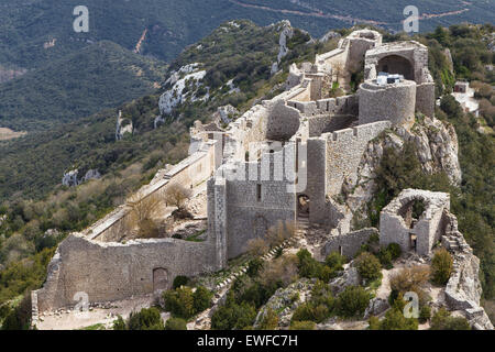 Luftaufnahme der Burg Peyrepertuse in Aude, Languedoc-Roussillon, Frankreich. Stockfoto