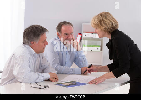 HAUS KAUFEN Stockfoto