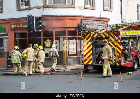 Feuerwehrautos aus Suffolk Fire and Rescue Service, zentrale Ipswich, Suffolk, England, UK Stockfoto