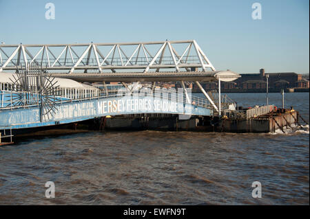 Mersey Fähre über den Fluss Liverpool Seacombe Fähren Stockfoto