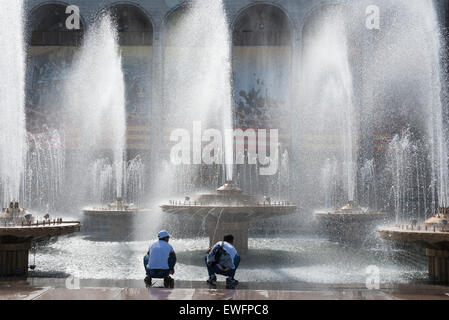 Der Brunnen im Ala-Too-Platz. Bischkek. Kirgistan. Zentralasien. Stockfoto