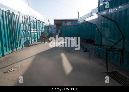 Container-Bazar. Karakol. See Issyk-Köl. Kirgistan. Zentralasien. Stockfoto