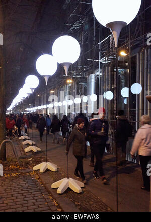 Berlin, Deutschland, Lichtinstallation Licht Begrenzung für 25 Jahre Fall der Mauer Stockfoto