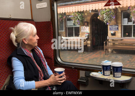 Großbritannien, England, Shropshire, Bridgnorth, Severn Valley Railway, Passagier erster Klasse Kutsche Stockfoto