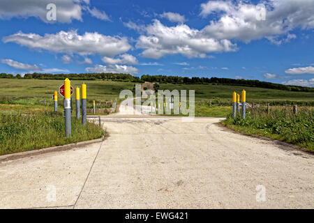 Tank-Kreuzung in der Nähe von Tidworth. Stockfoto