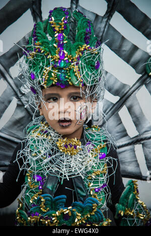 Kinder beim Jember Fashion Carnival im Jember, Indonesien Stockfoto