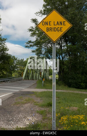 Einspurige Brücke über den Erie-Kanal, Makedonien NY USA Stockfoto