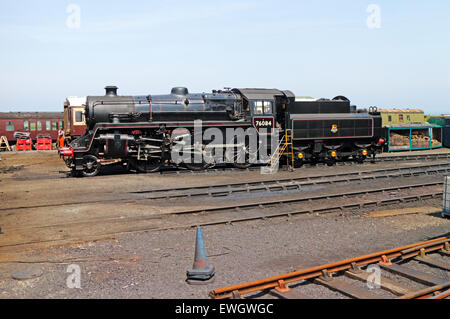 Ein Dampfzug auf einem Abstellgleis auf die North Norfolk Railway bei Weybourne Station, Norfolk, England, Vereinigtes Königreich. Stockfoto