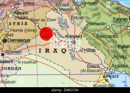 Nahaufnahme von roten Pin auf der Karte des Irak Stockfoto
