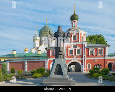 Denkmal für St. Alexis, Metropolitan von Moskau, in der Nähe von Konzeption Kloster der 650. Gedenken Stockfoto